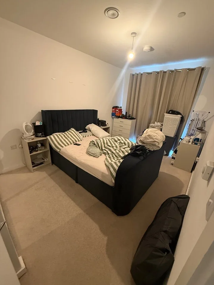 Flat Gallions Road in Greater London