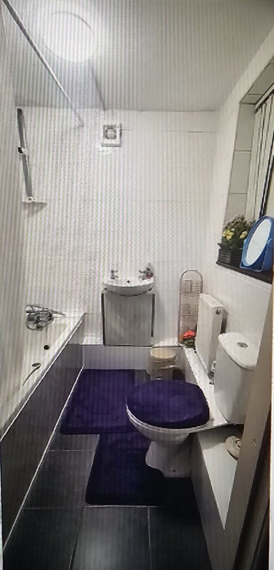 Room Attewell Street in Manchester