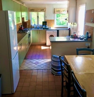 Room Mackay Road in Greater London