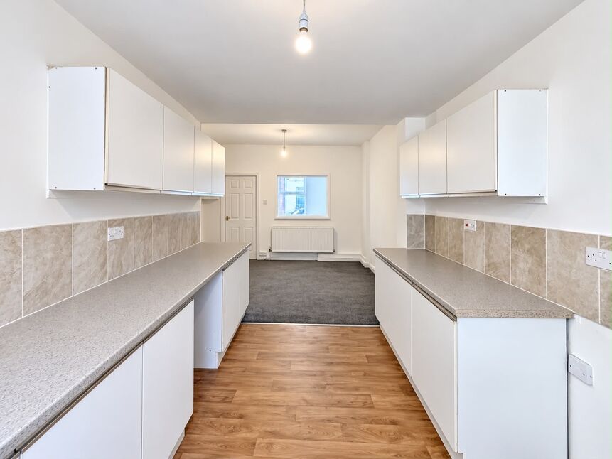 Flat Egton Street in Kingston Upon Hull