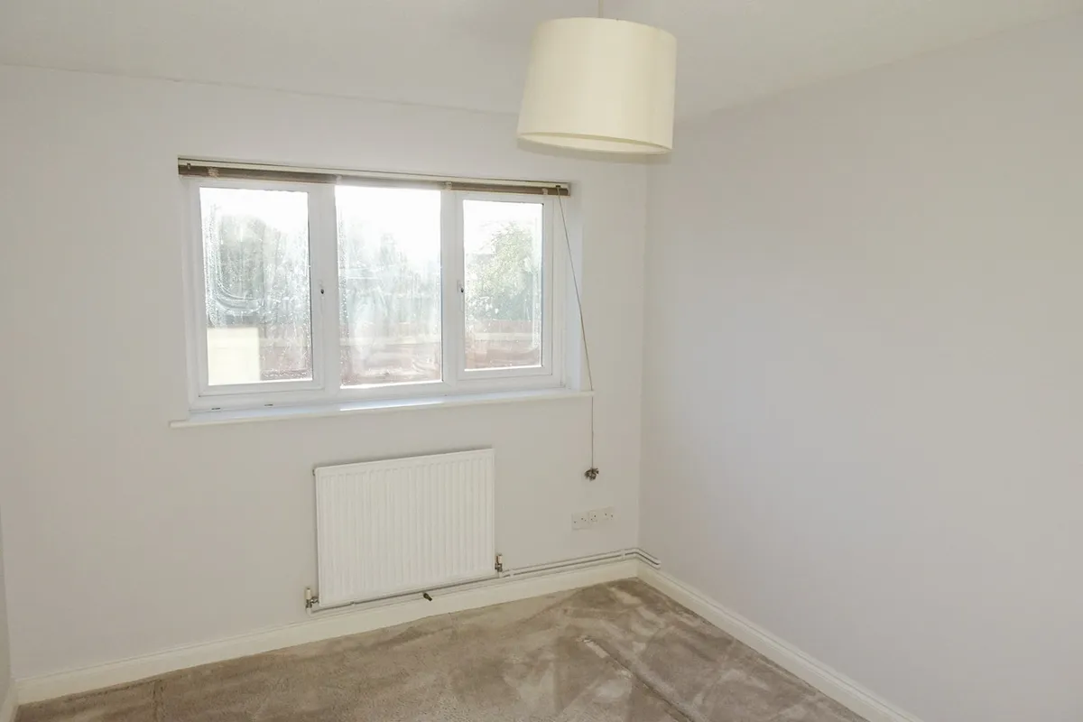Room Harding Close in South Cambridgeshire