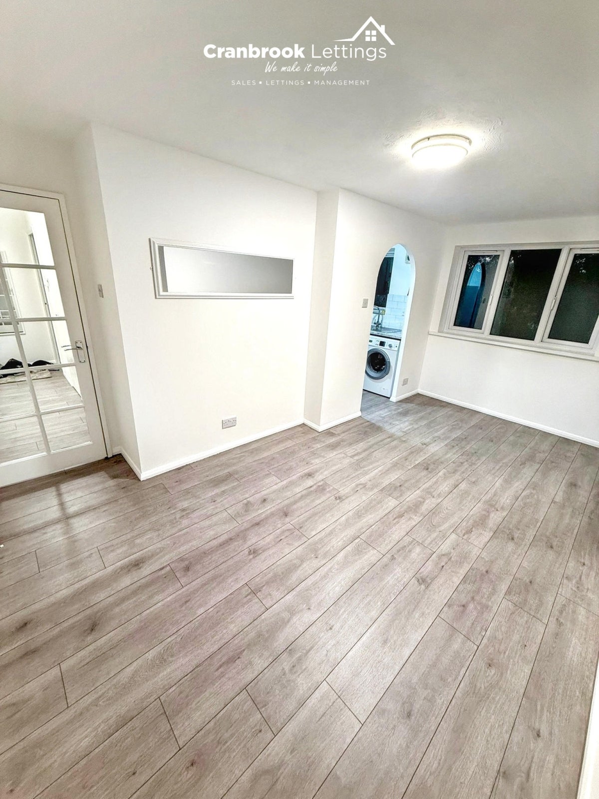 Flat Greenslade Road in Greater London