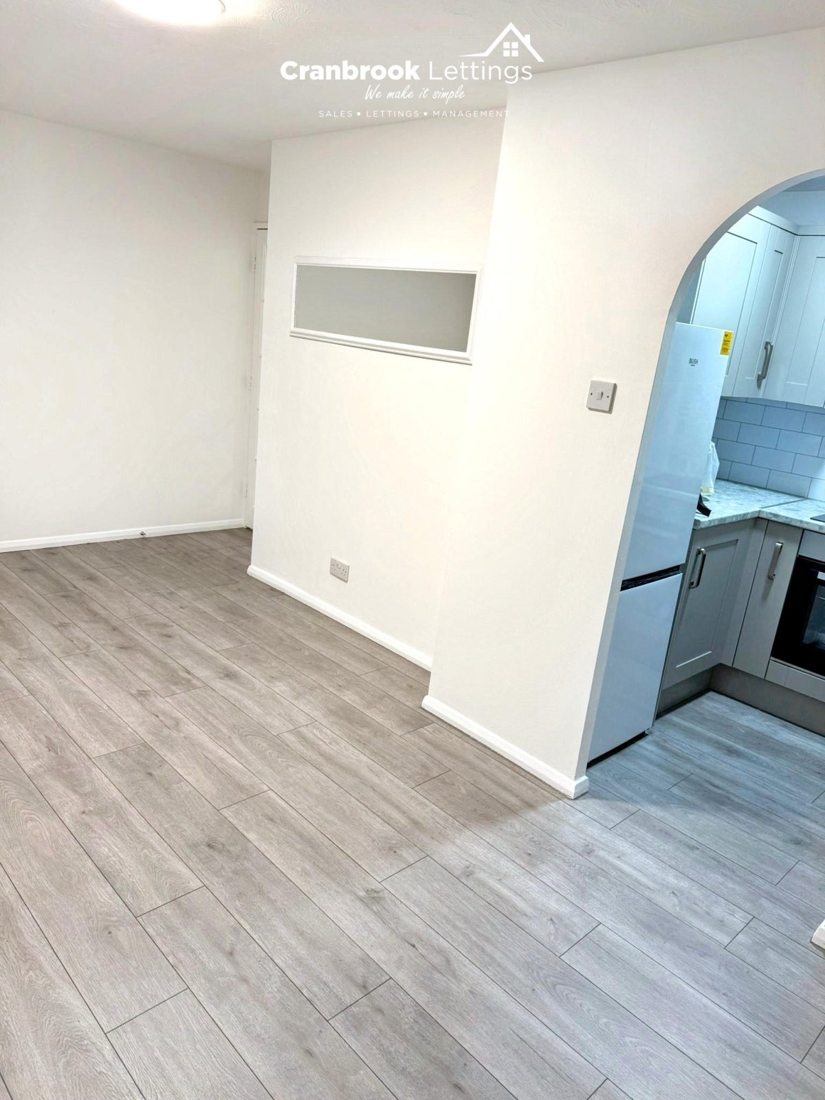 Flat Greenslade Road in Greater London