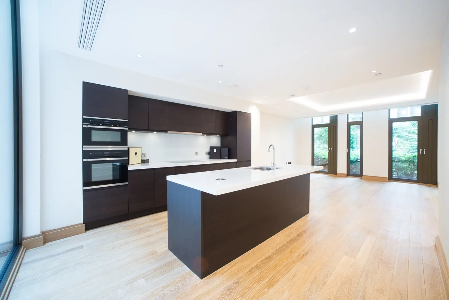 Flat John Islip Street in City of Westminster