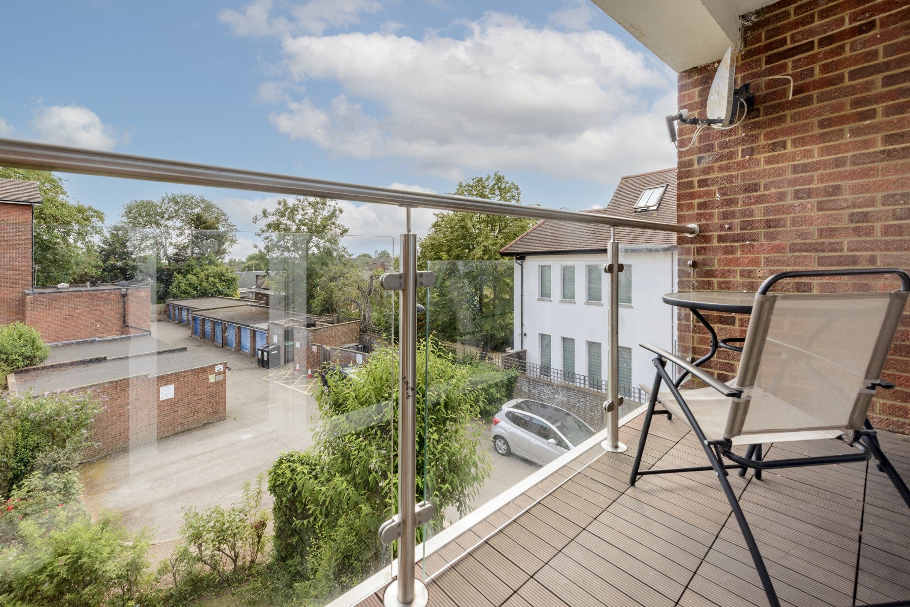 Flat Gunnersbury Avenue in Greater London