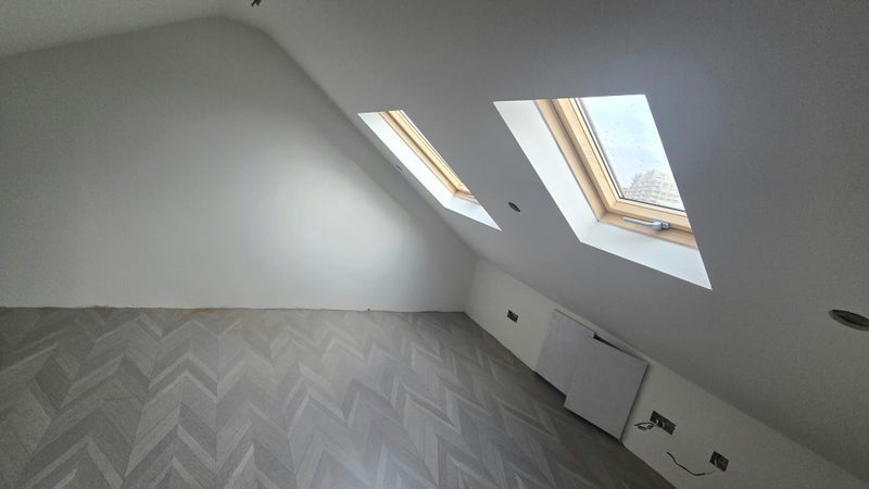 Room Gunning Street in Greater London