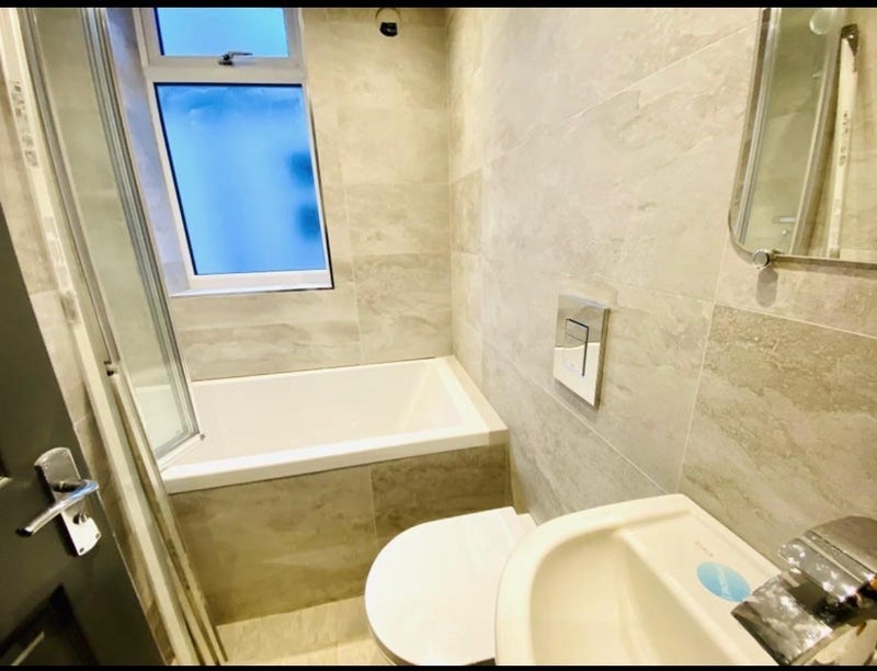 Room Wilbraham Road in Manchester