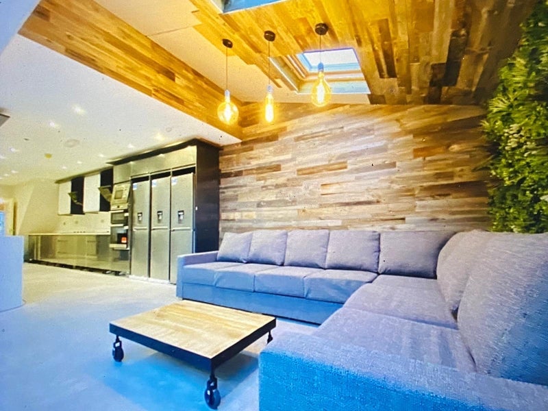 Room Wilbraham Road in Manchester