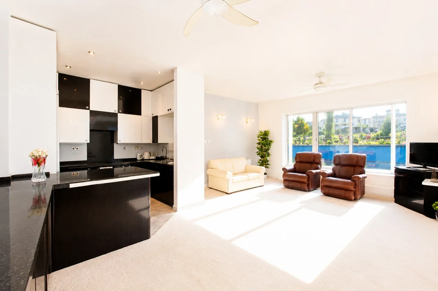 Flat Premiere Place in Greater London