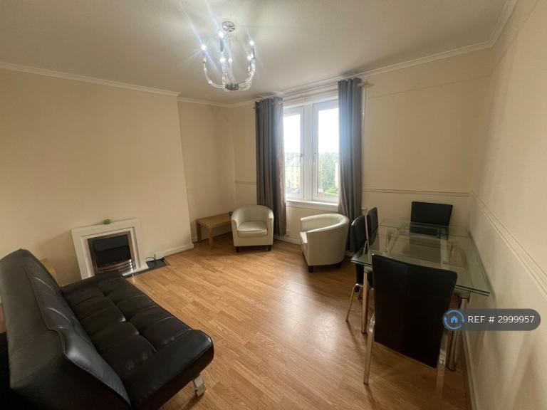 Flat Prestonfield Avenue in City of Edinburgh