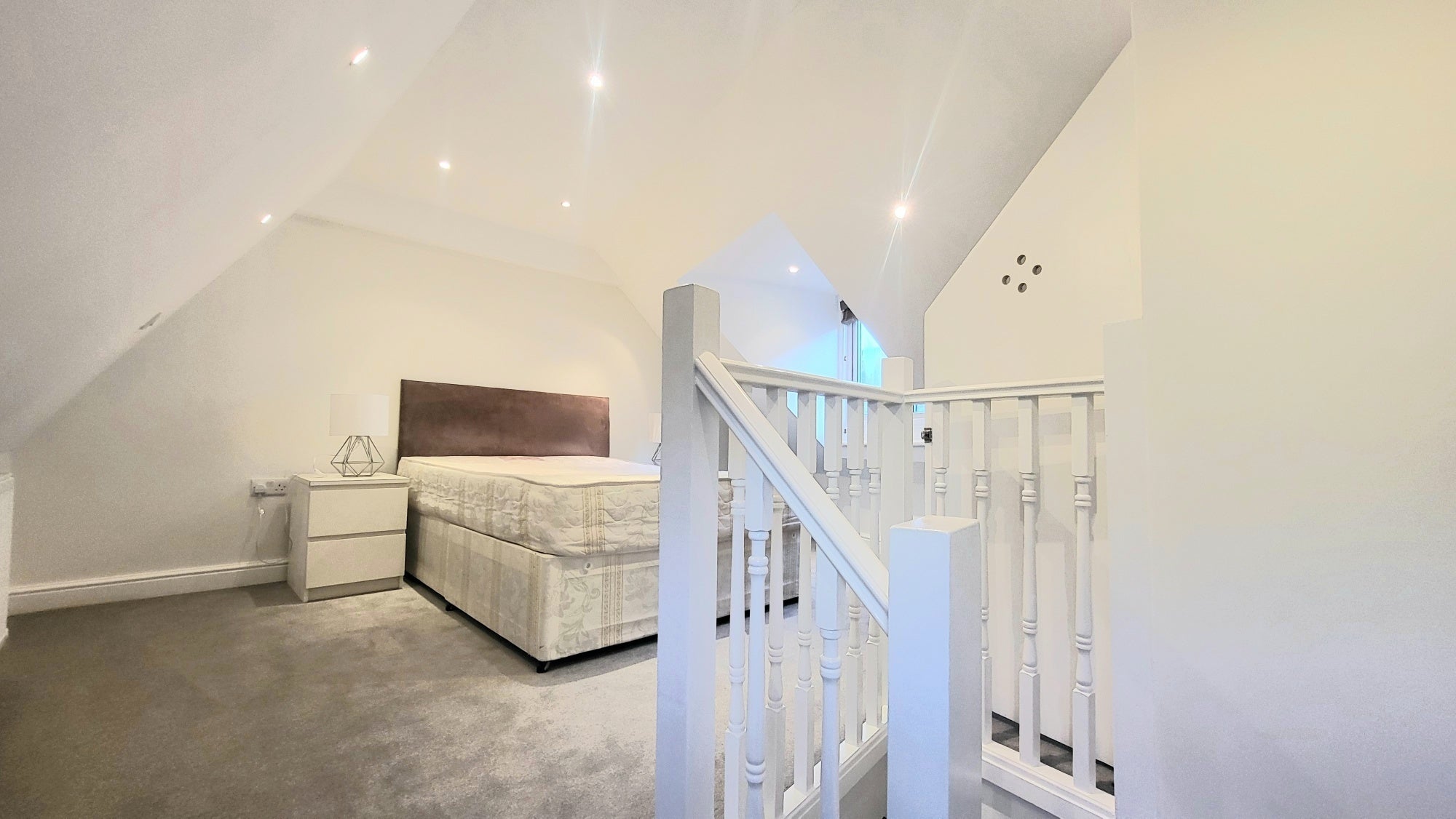 Flat Cranbourn Alley in City of Westminster
