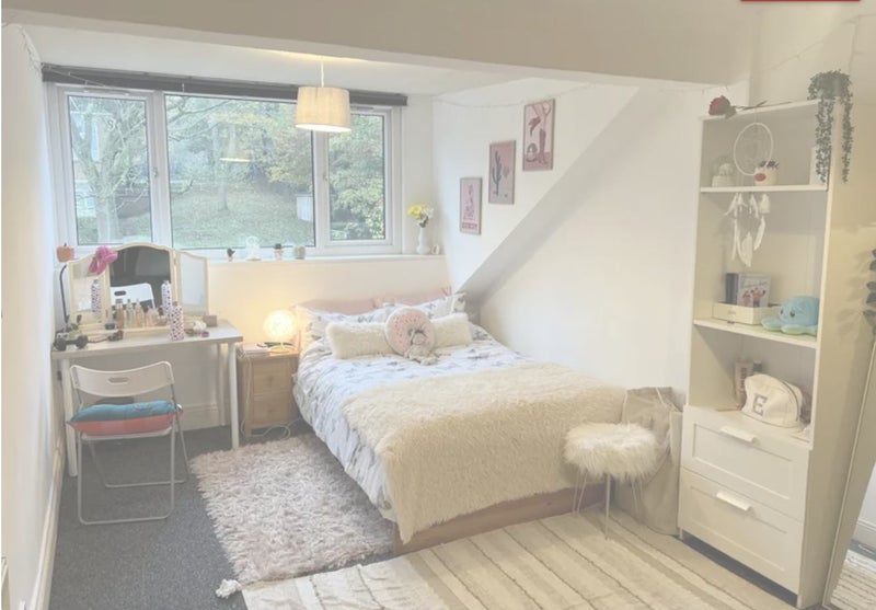 Room Ridge End Villas in Leeds