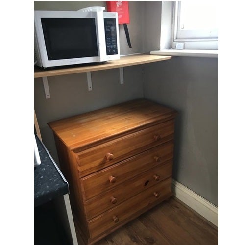 Room North End Crescent in Greater London