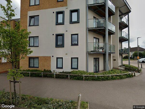 Flat Arisdale Avenue in South Ockendon