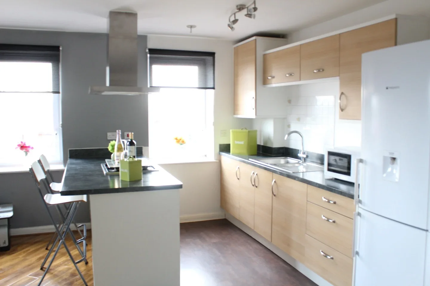 Flat Arisdale Avenue in South Ockendon