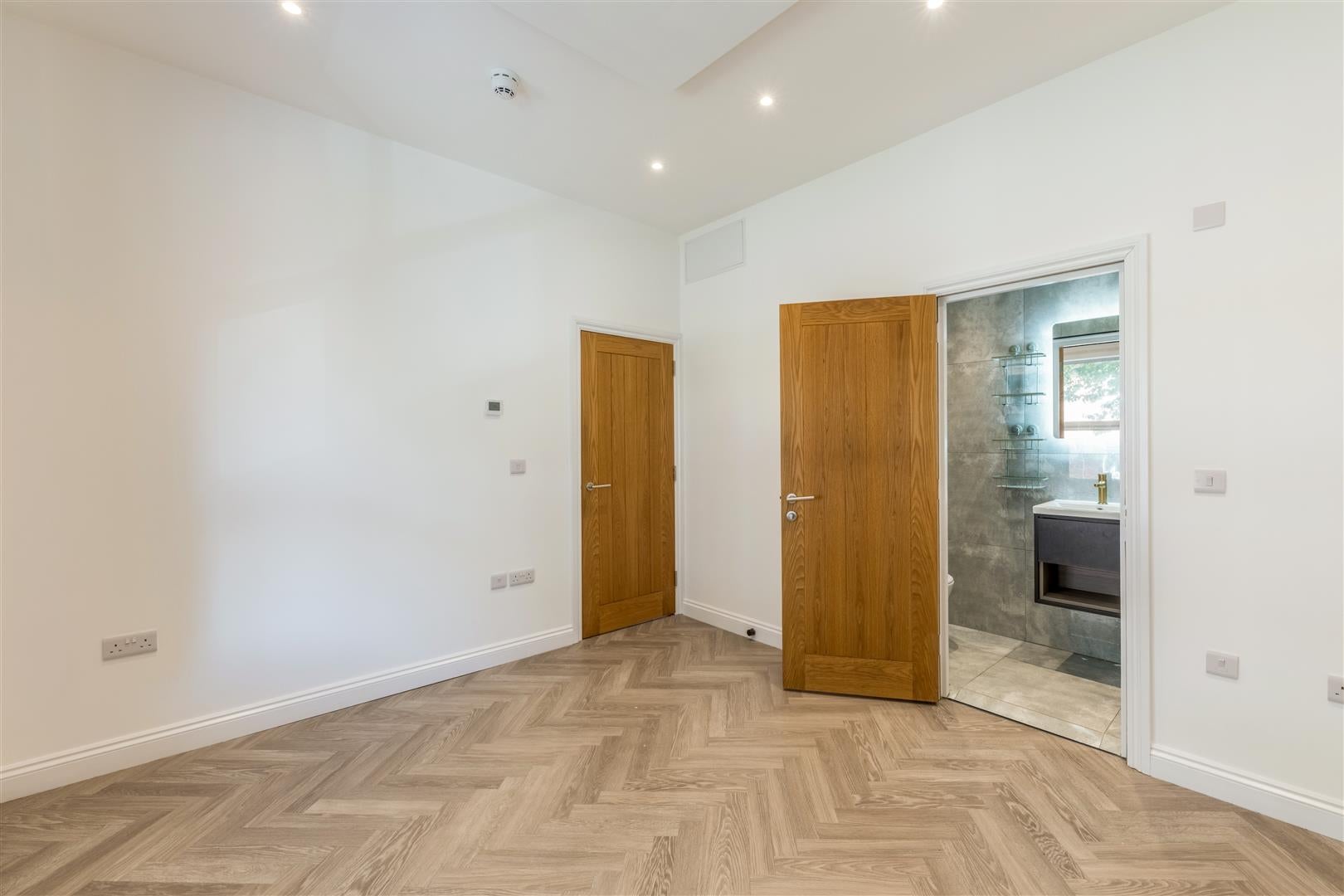 Flat Osmond Road in Hove
