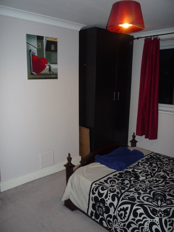 Room Hawthorn Drive in Greater London