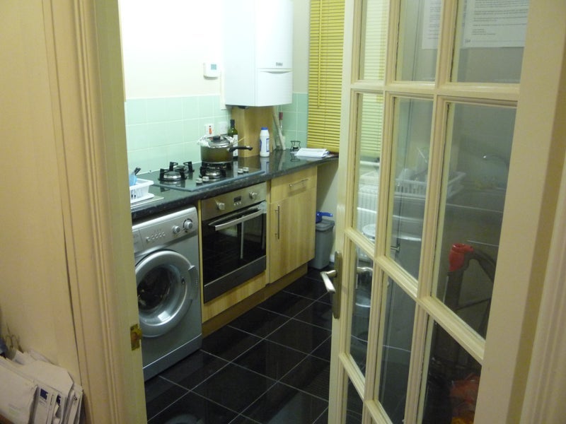 Room Hawthorn Drive in Greater London