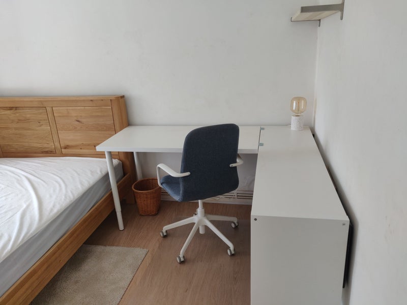 Room Martin's Road in Greater London