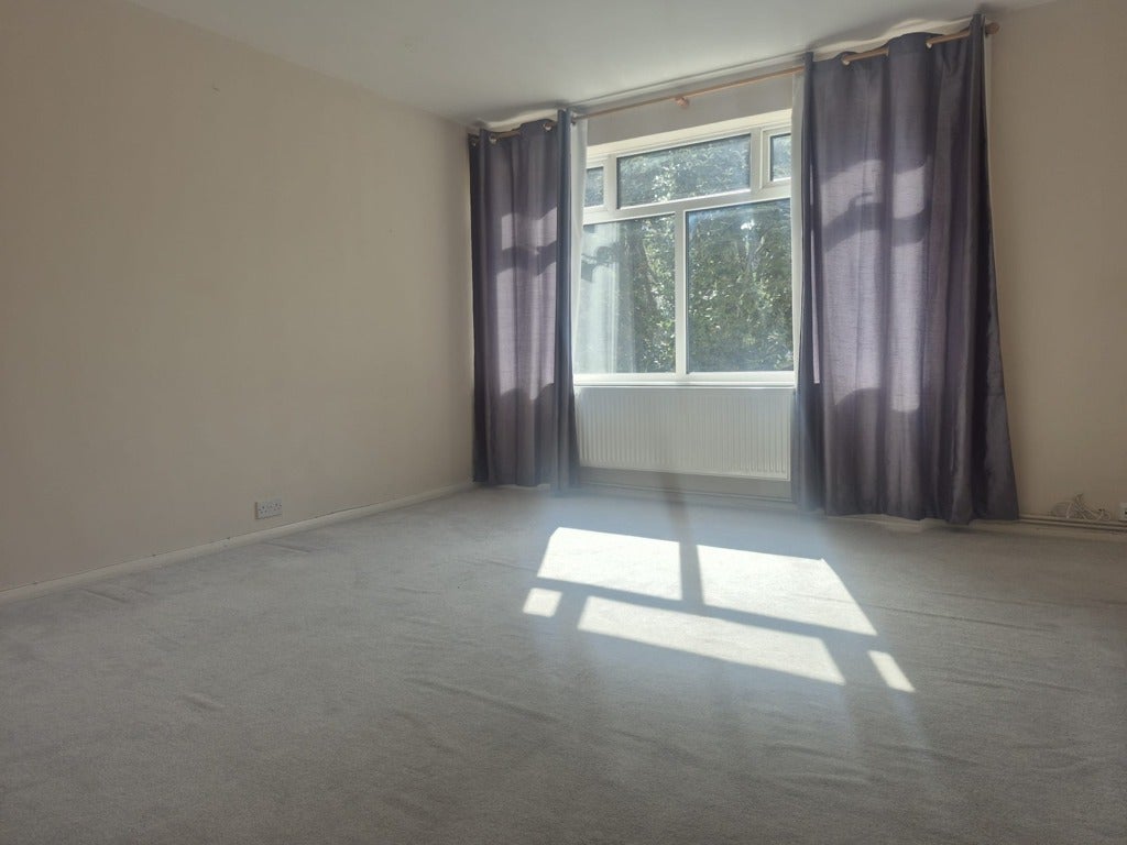 Flat Tonbridge Road in Maidstone