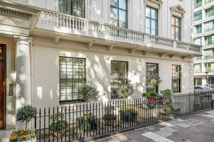 Flat Hyde Park Square in City of Westminster