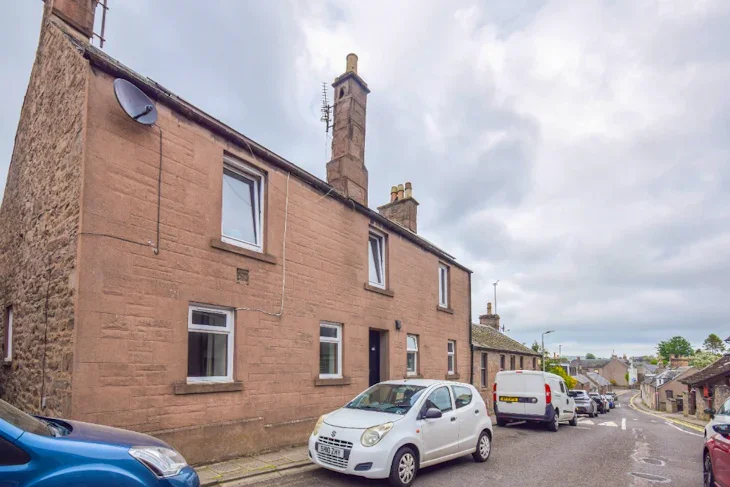 Flat Manor Street in Forfar