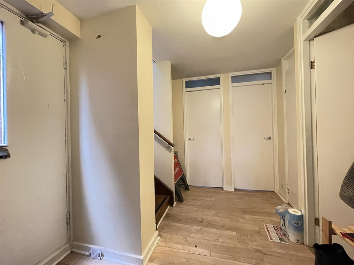 Flat Oakshott Court in Greater London