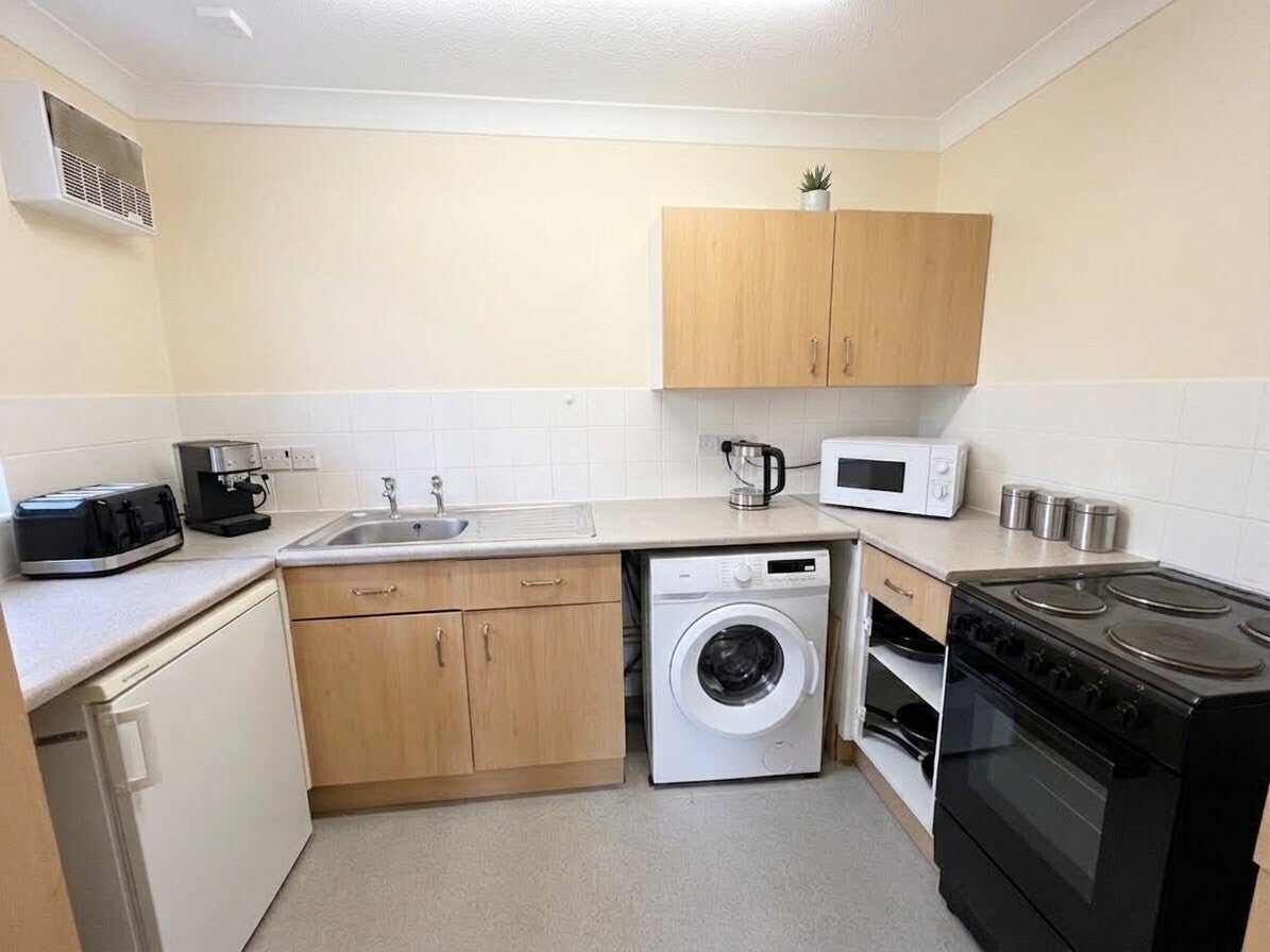 Flat Millbrook Road East in Southampton
