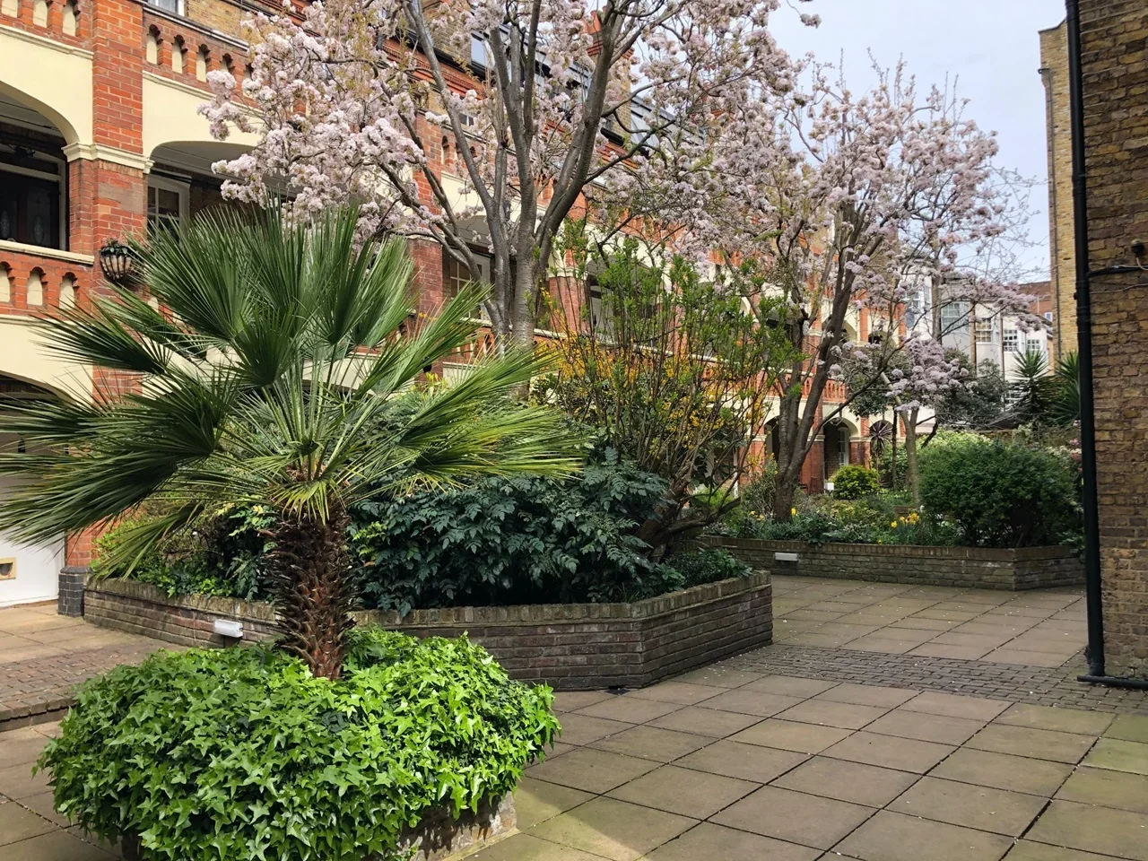 Flat Allitsen Road in City of Westminster