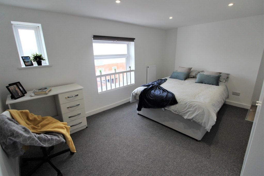 Room Pound Tree Road in Southampton