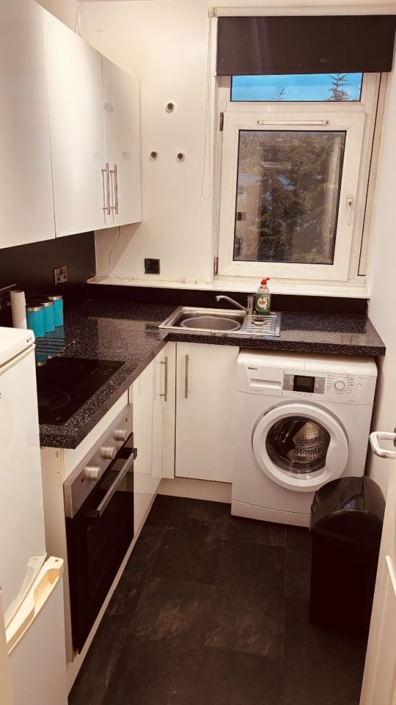 Flat Broomhill Mews in Aberdeen City