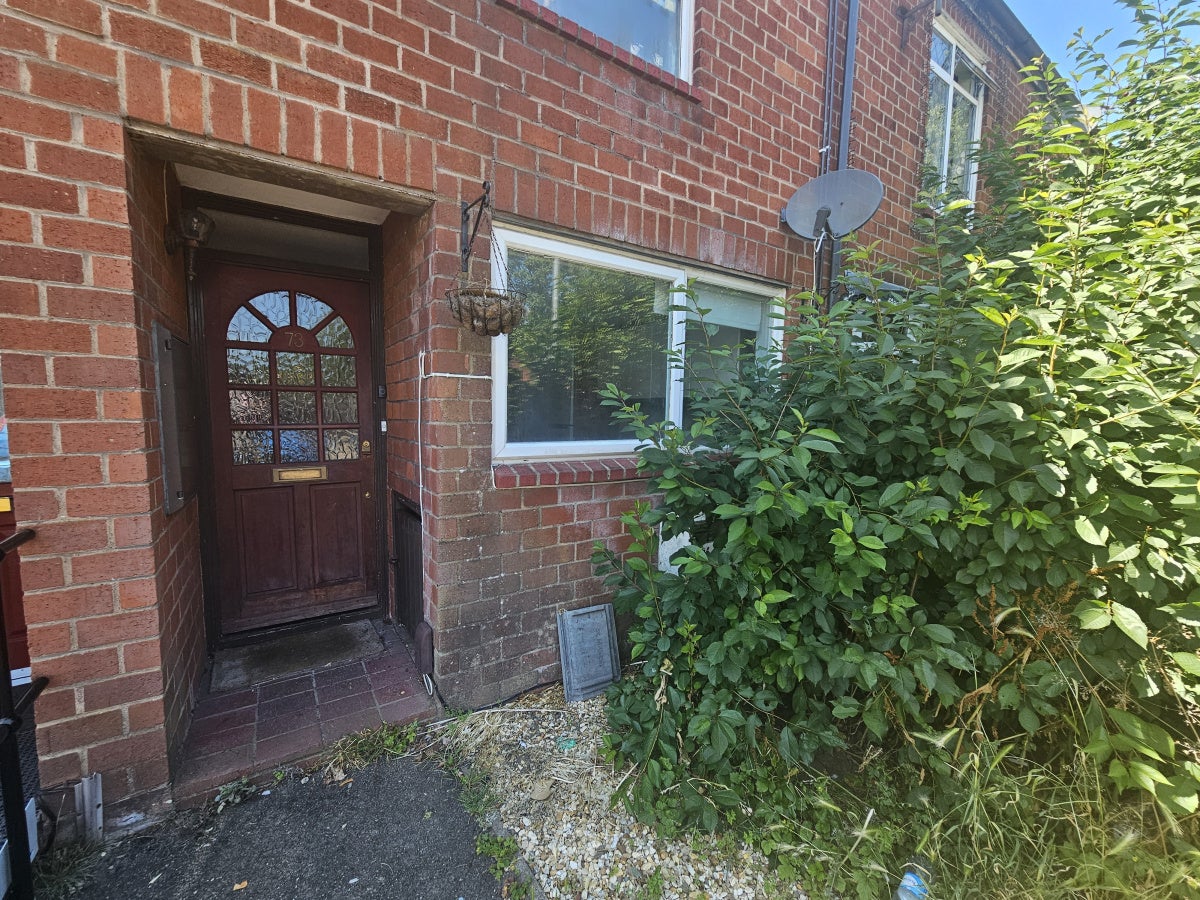 House Manor Waye in Greater London