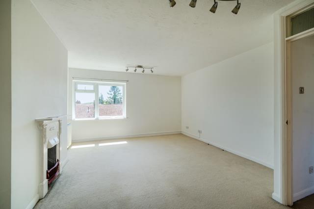 Flat Woodley Close in Abingdon on Thames
