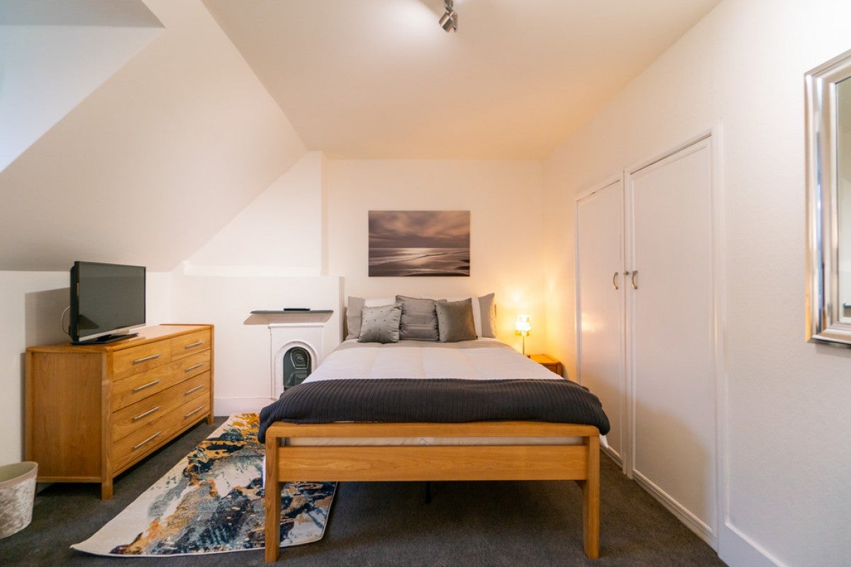 Room Brocksett Close in Reading