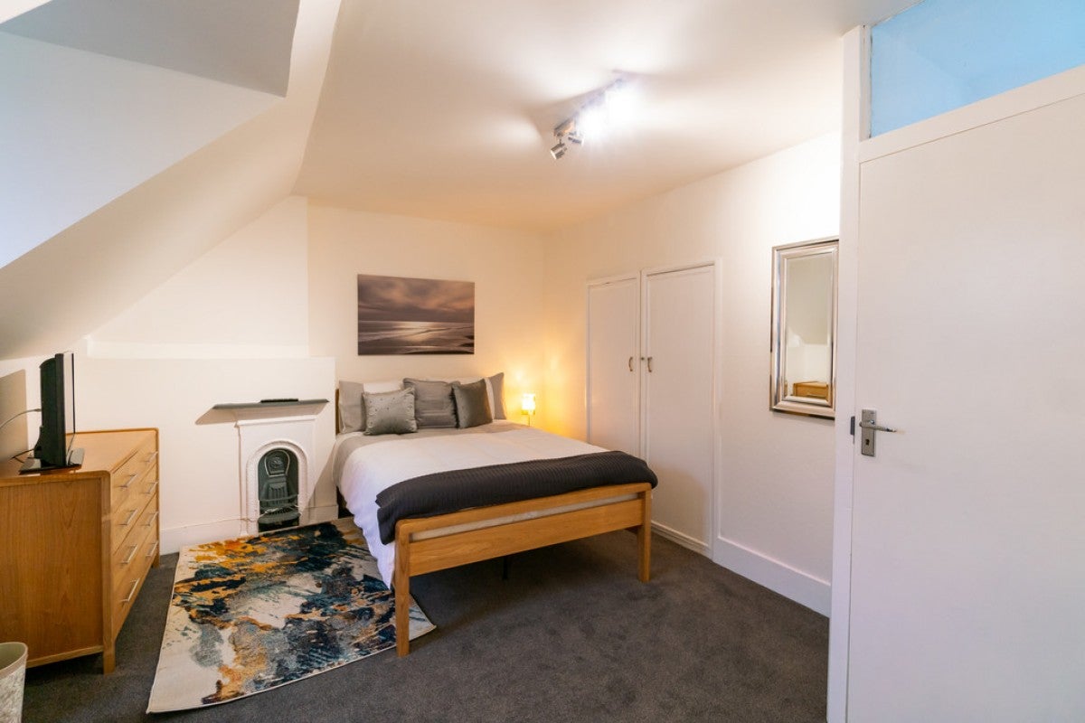 Room Brocksett Close in Reading