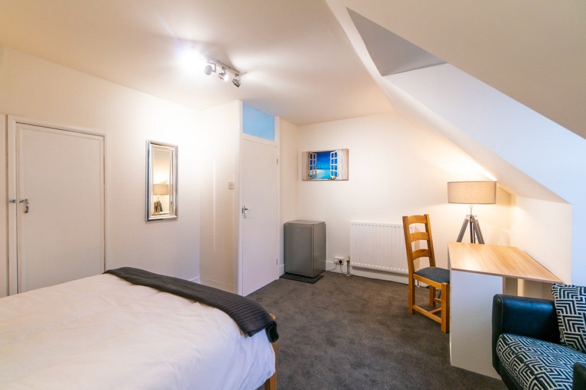 Room Brocksett Close in Reading