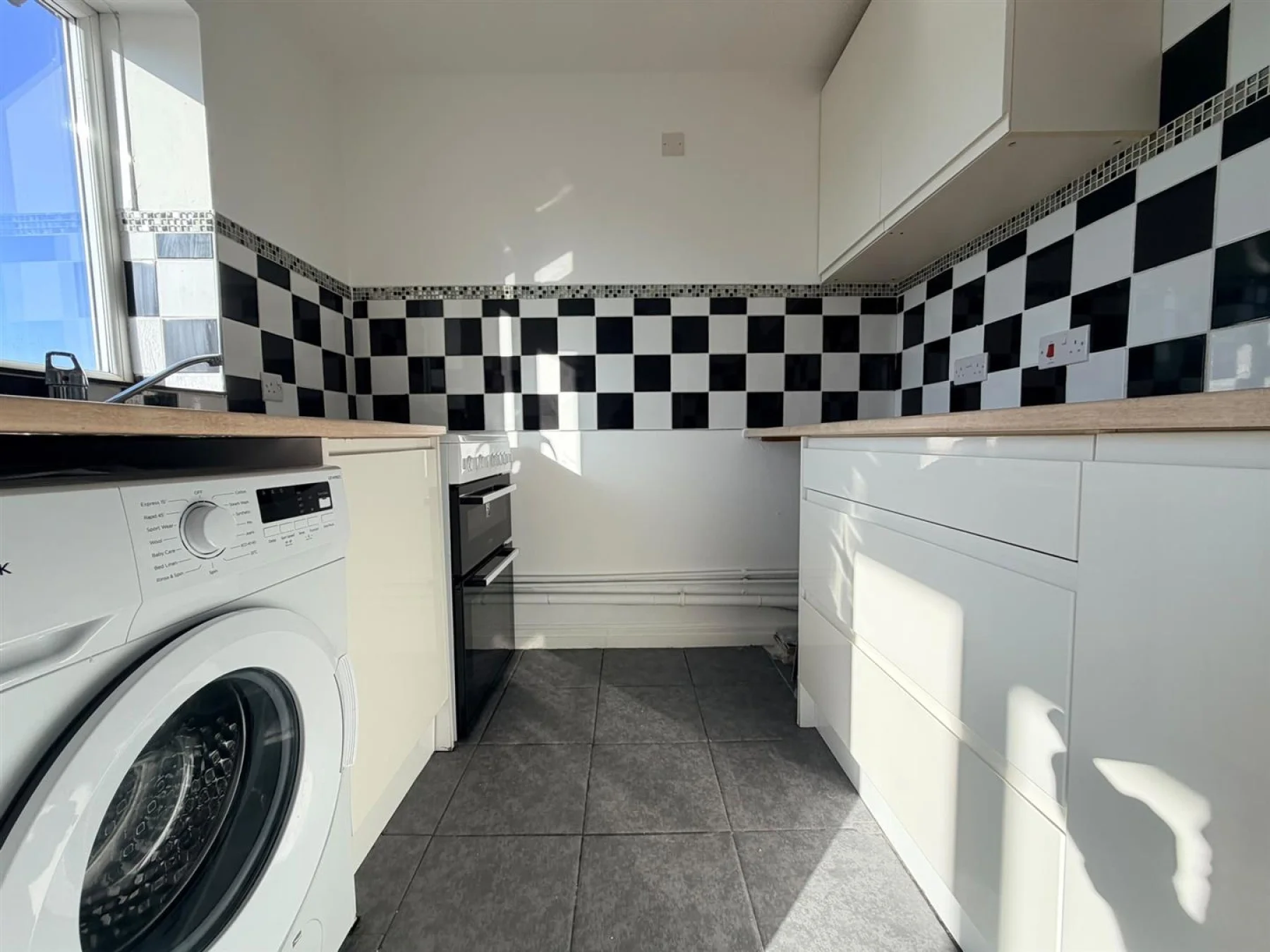 Flat Benbow Drive in Chelmsford