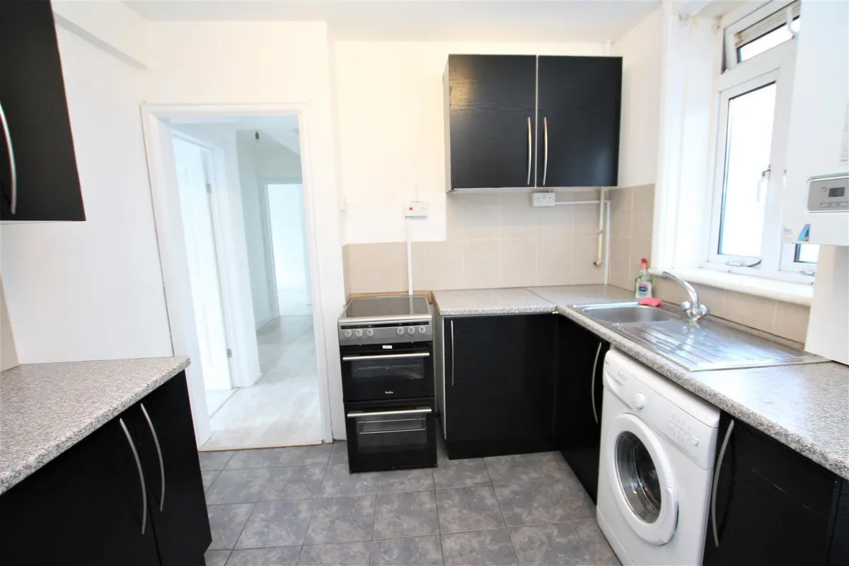 Flat Kingswood Street in Brighton