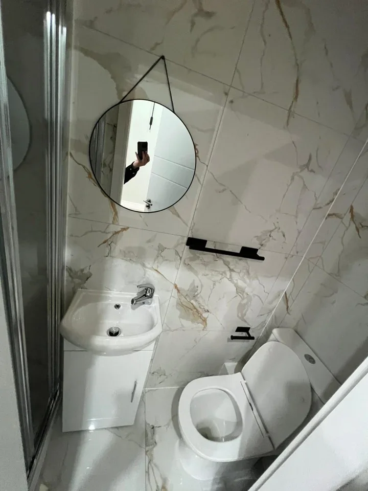 Room High Street in Cheshunt