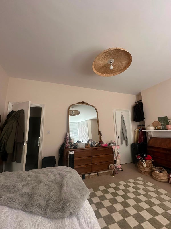 Room Musgrove Road in Greater London