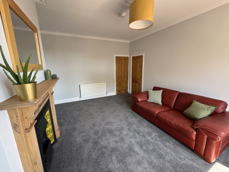 Flat Hesketh Place in Leeds