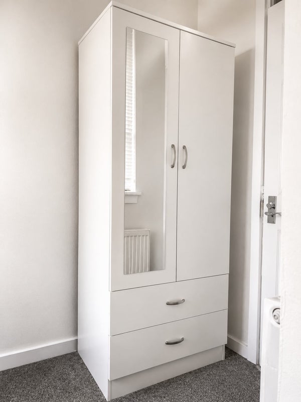 Room Ampers End in Basildon