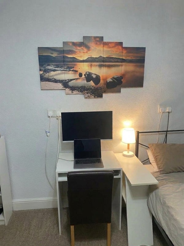 Room Uxbridge Road in Greater London