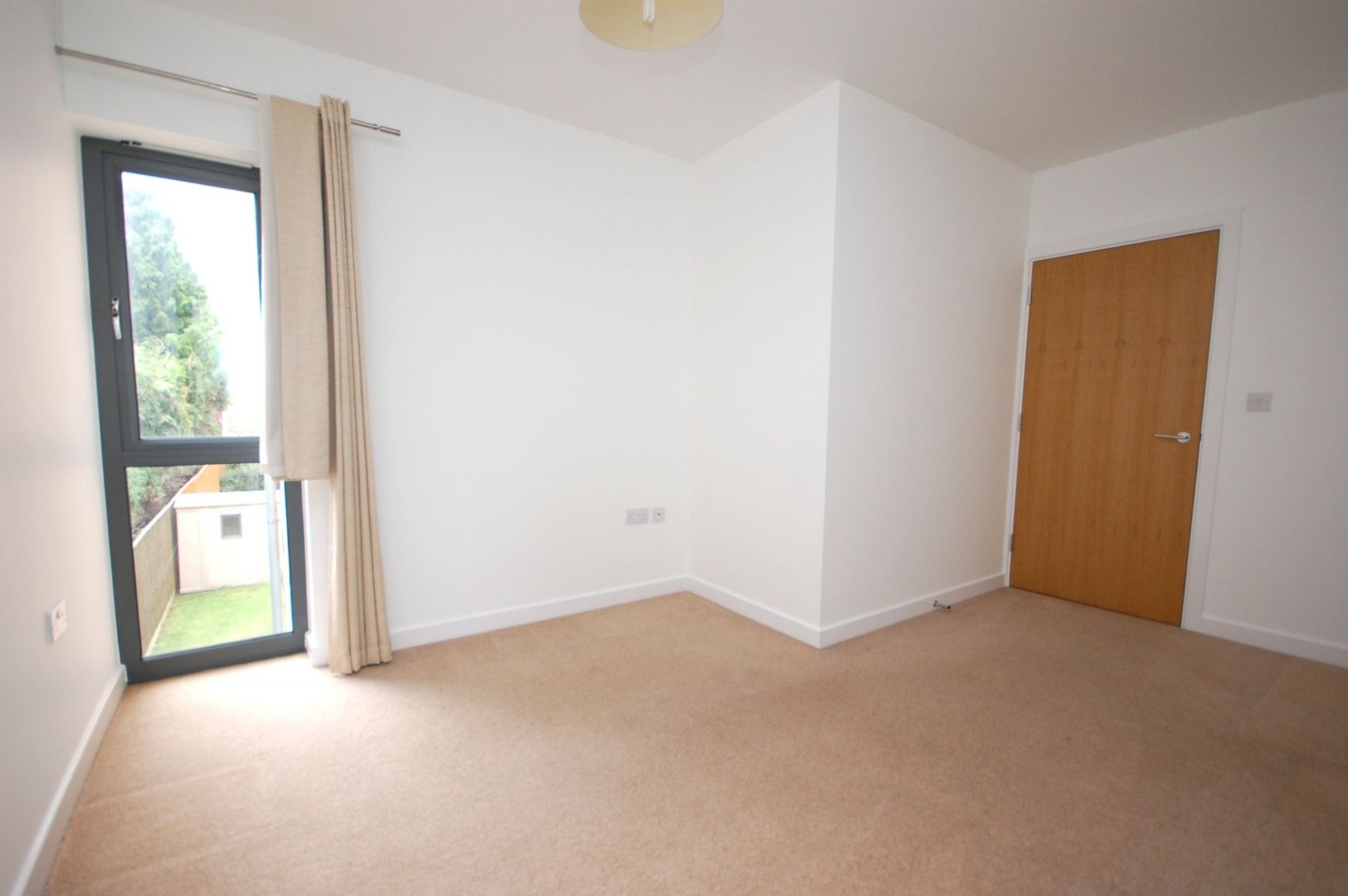 Flat Tolpits Lane in Watford