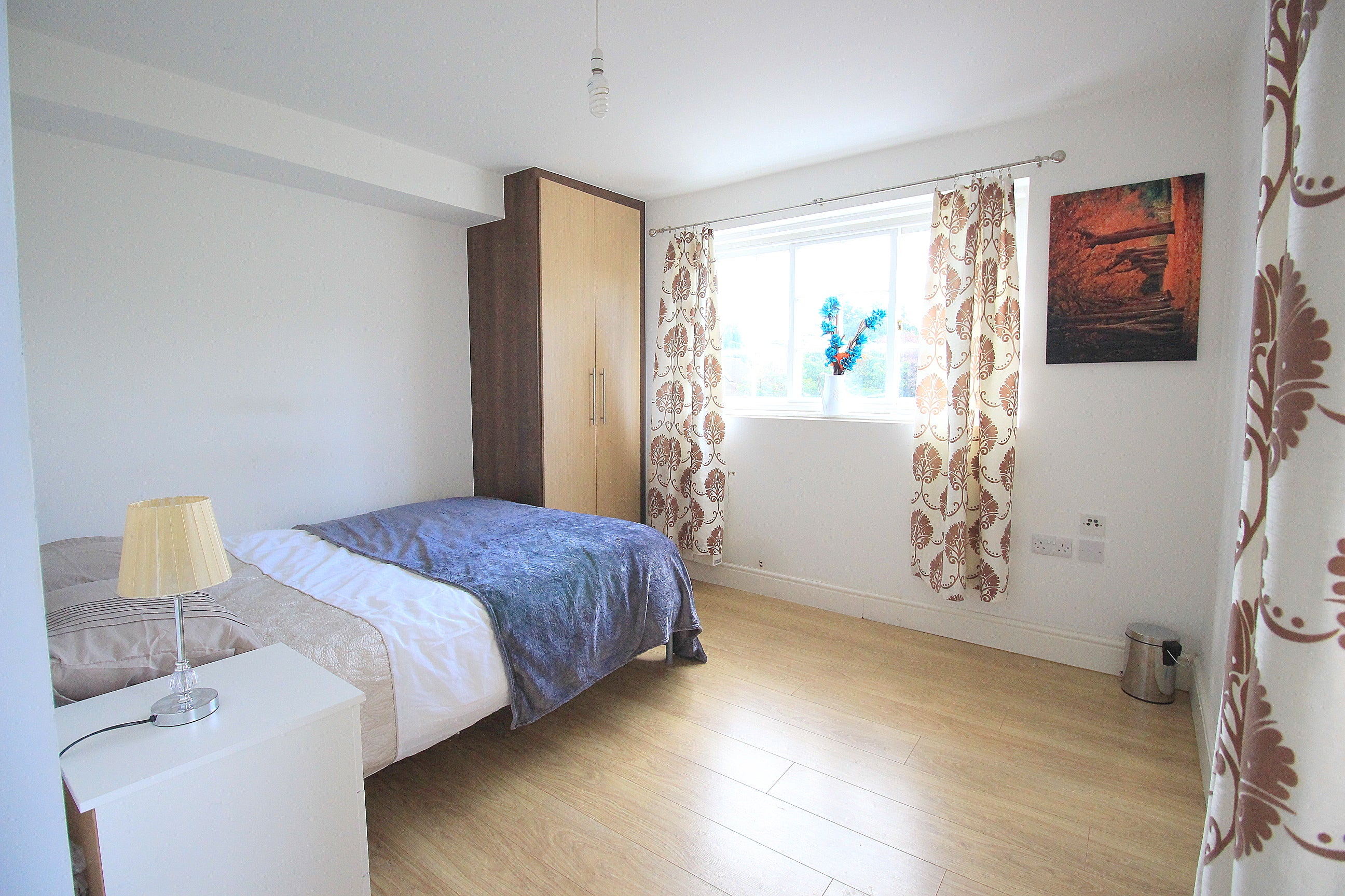 Room Goldington Road in Bedford