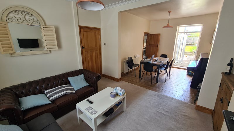 Room Pearl Street in Cardiff