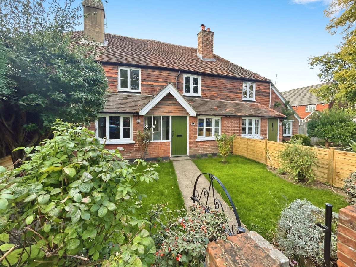House Oaks Close in Tonbridge and Malling