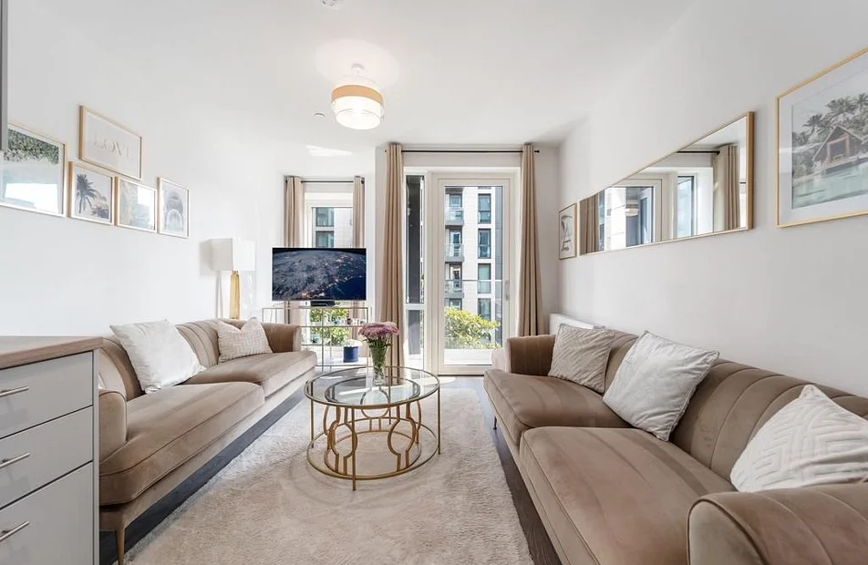 Flat Glenthorne Road in Greater London