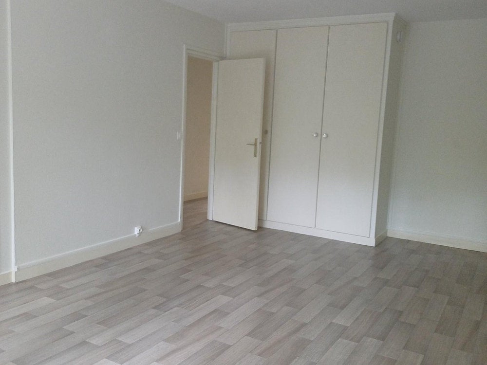 Appartement Place de la Gare à Neuilly-sur-Marne