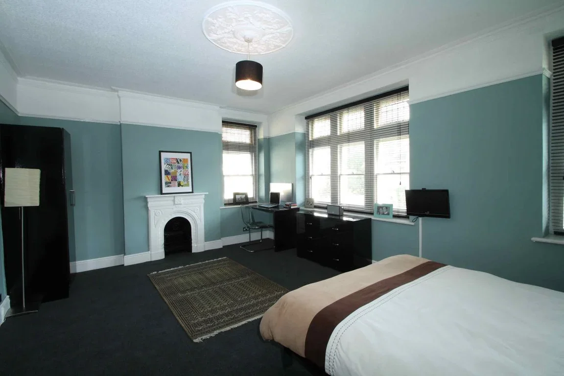 Room Waverley Road in Bristol